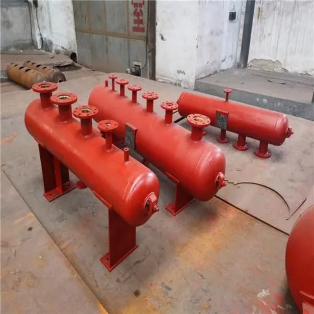 西和分集水器安装高度